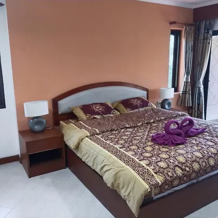 Appartamento Patong Beach, All'Interno Del Sai Rougn Residence Exterior photo